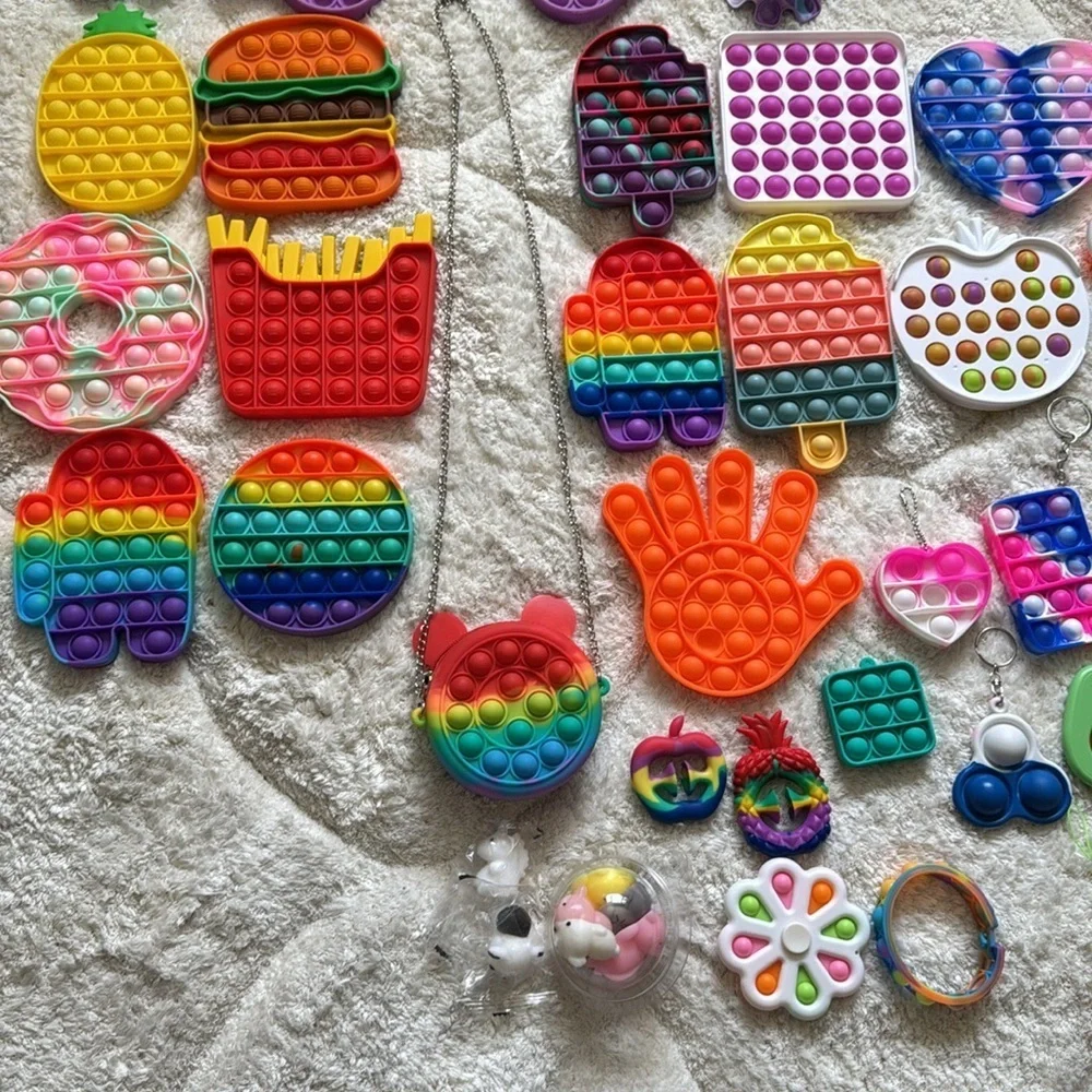 “POP IT” FIDGET VARIETY LOT!